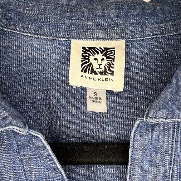 Anne Klein NWOT Women's Denim Cotton Sleeveless Shirt Tie Waist Size Small - Picture 6 of 8